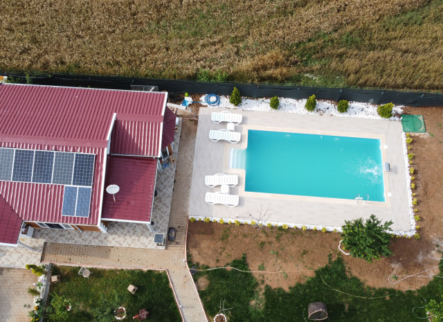 Modern Konfor: Tek Katlı 67 m² Havuzlu Ev Tasarımı